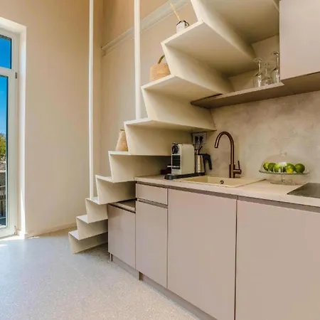 Apartmán Awesome In With House Sea View *